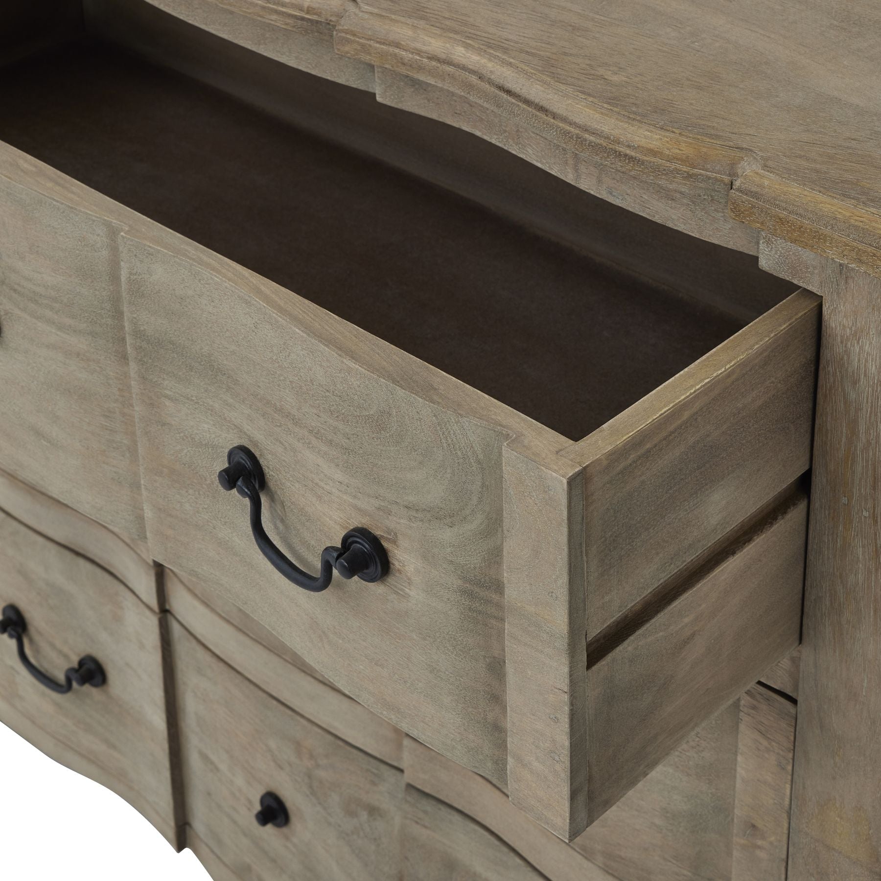 Copgrove Collection 6 Drawer Chest 22685 - Havenheim Furniture
