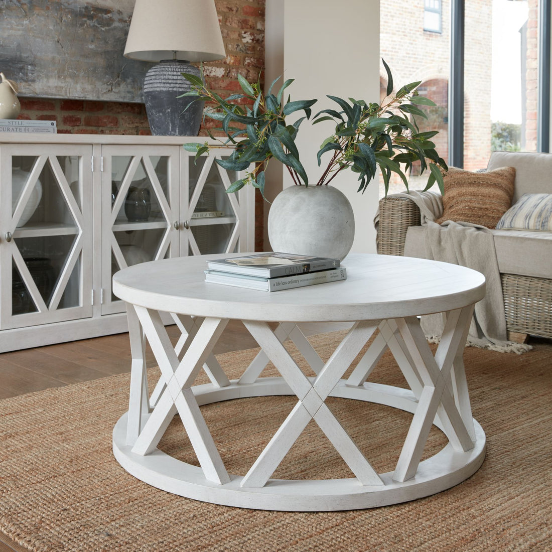 Stamford Plank Collection Round Coffee Table - Havenheim Furniture
