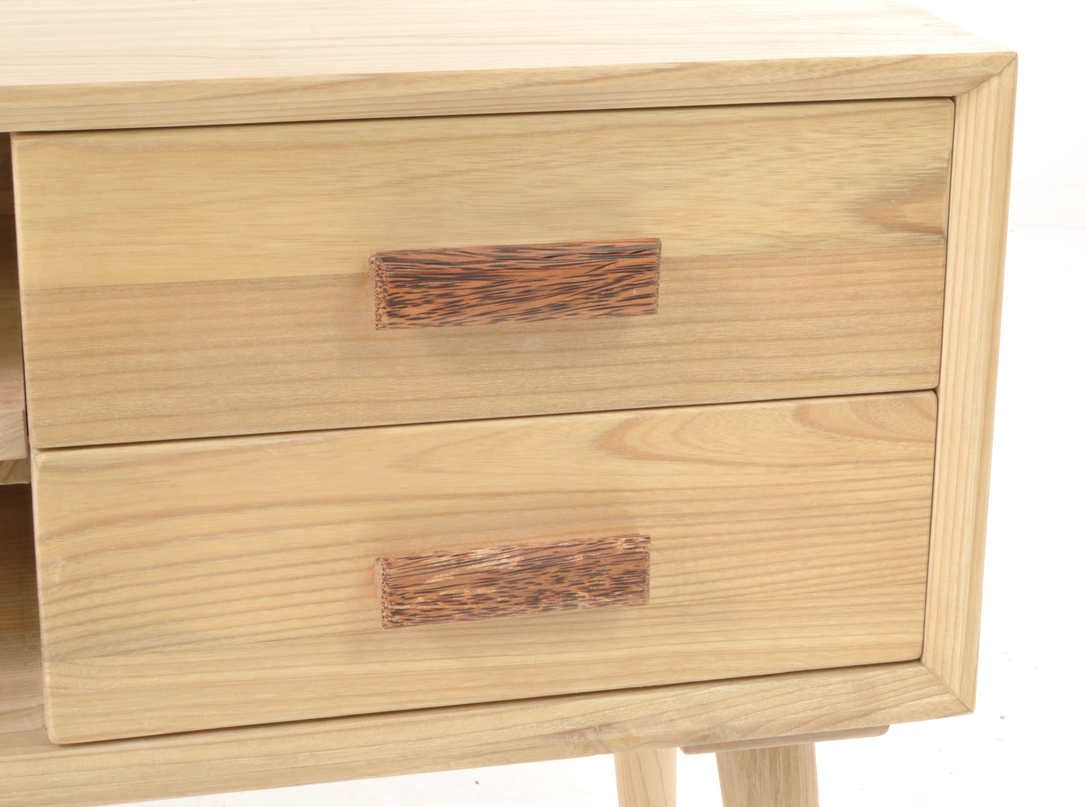 Shoreditch Media Unit Sungkai Wood SH21