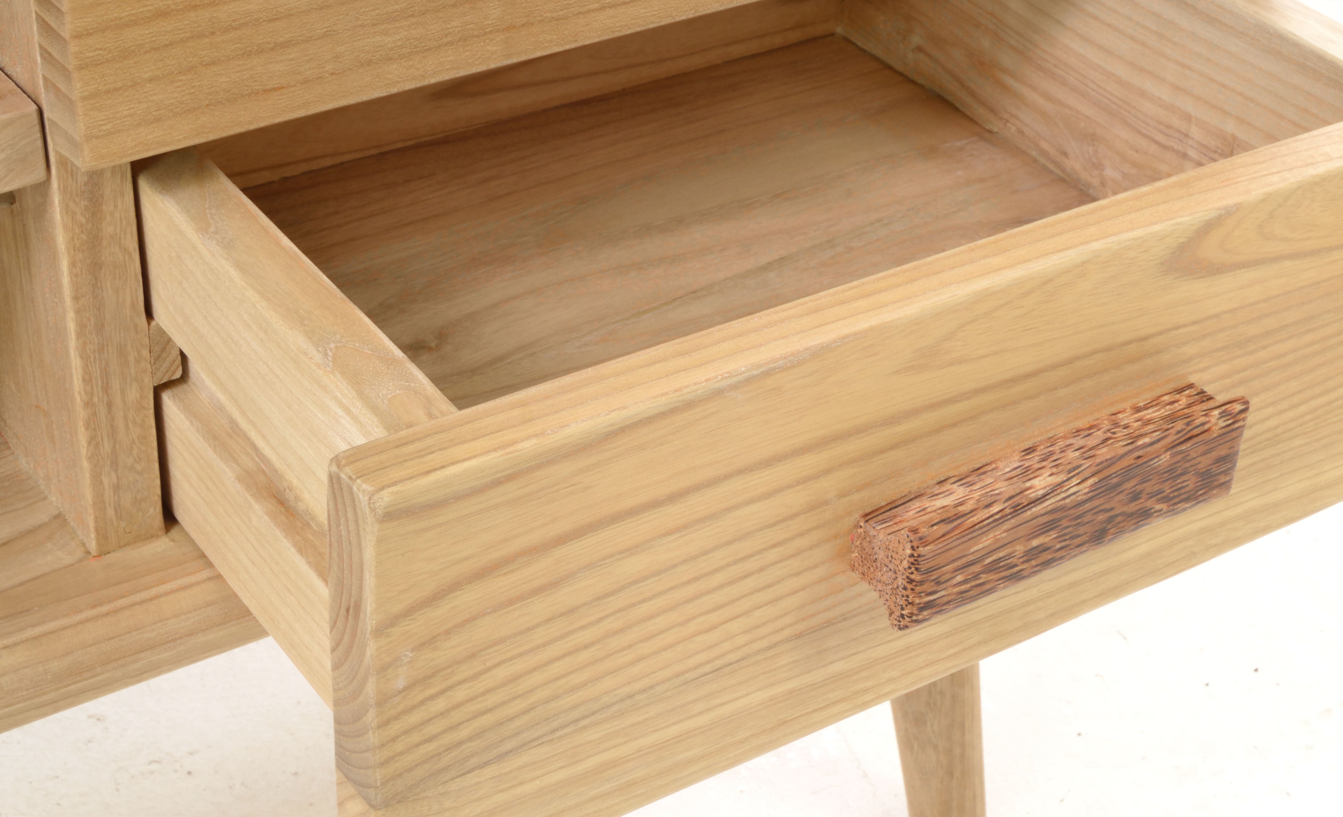 Shoreditch Media Unit Sungkai Wood SH21