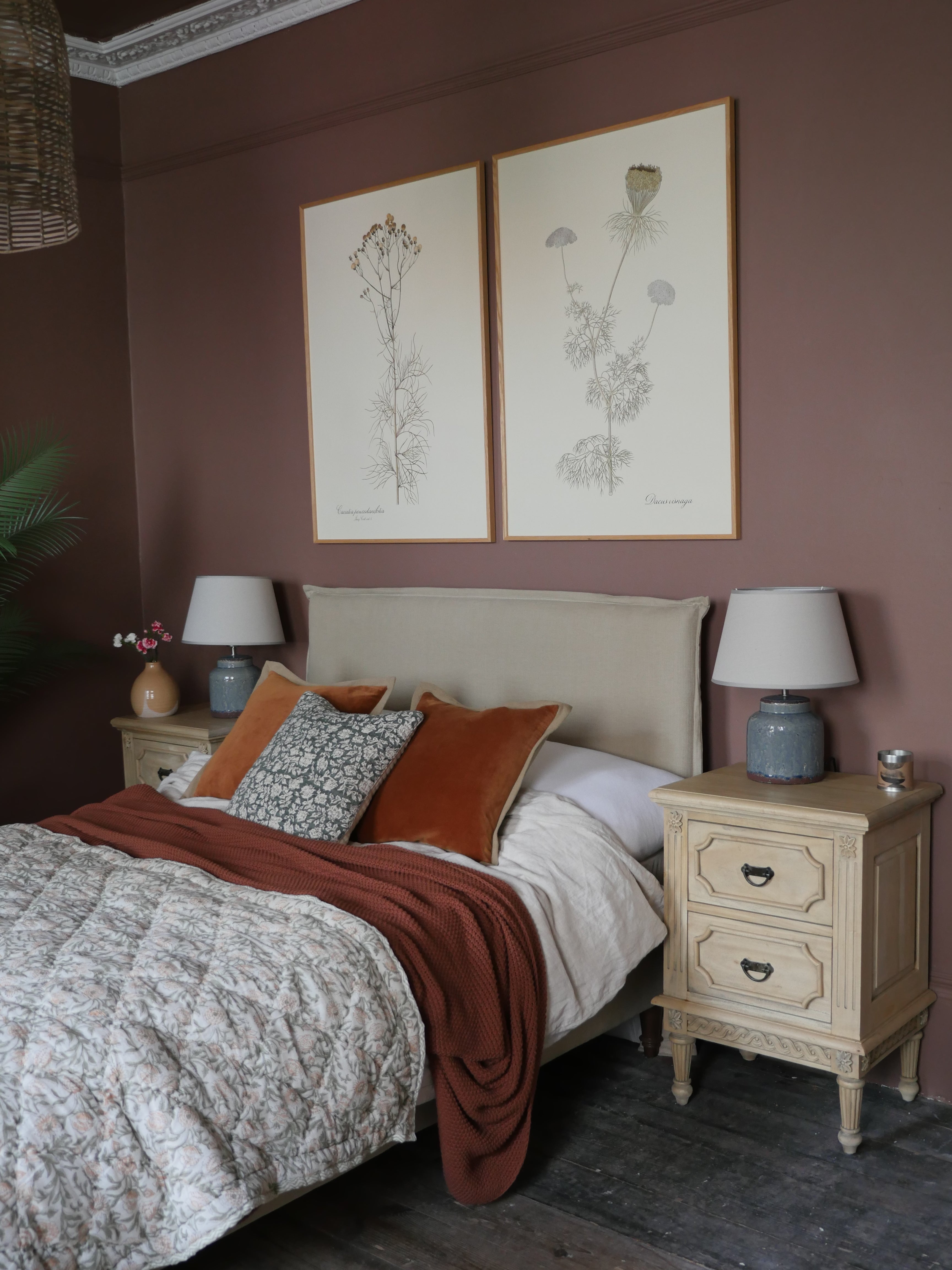 Vintage 2 Drawer Bedside/Side Table Mahogany VIN160