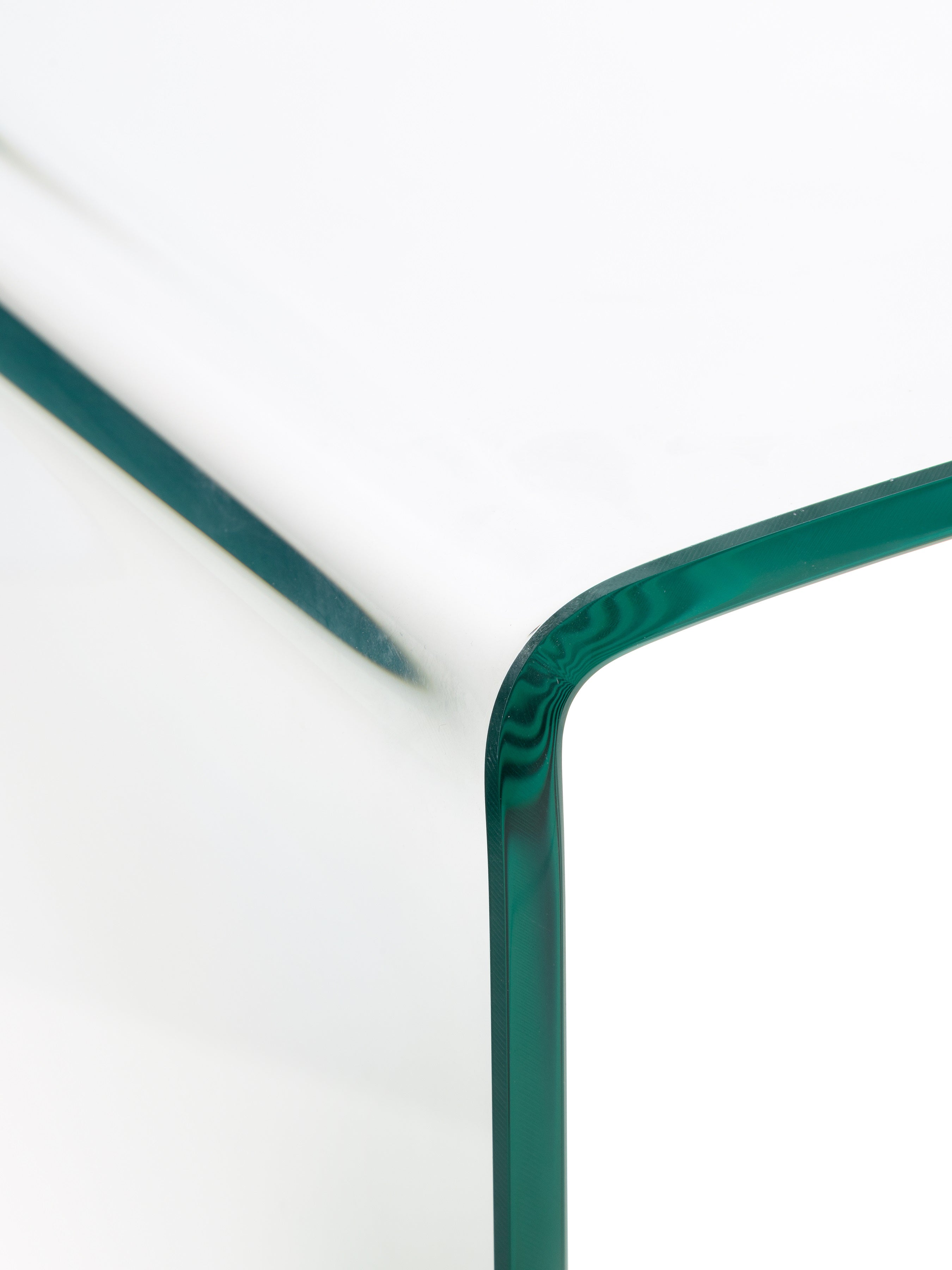 AMALFI DESK Tempered Glass AMA004 curves clear close up