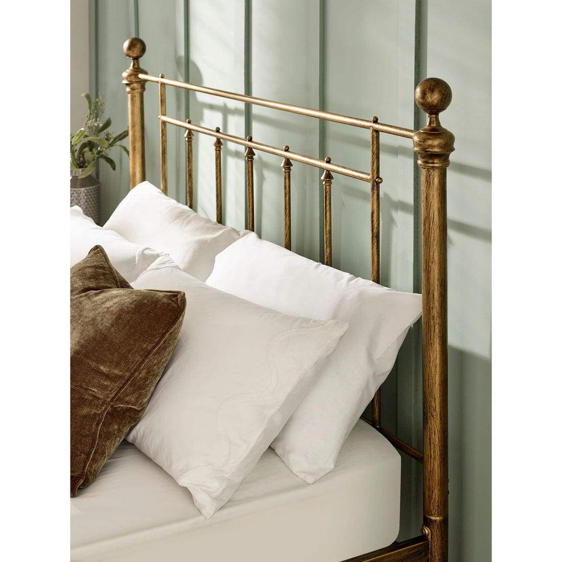 Aurealia Brass Effect Metal Double Bed 135cm AUR101