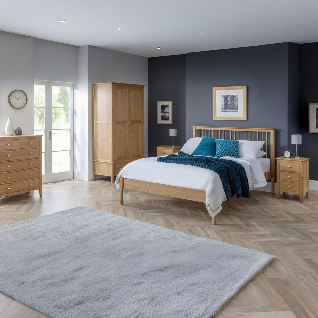 Cotswold 3 Drawer Bedside Solid Oak & Oak Veneers COT101 - Havenheim Furniture