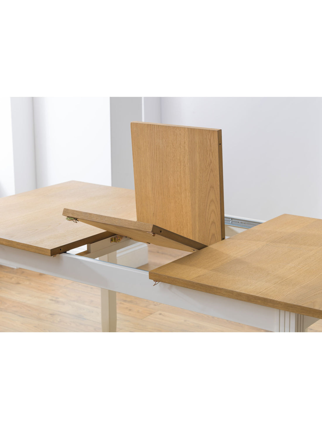 Julian Bowen Davenport extending dining table, ivory and oak effect, butterfly mechanism, 4-6 seater